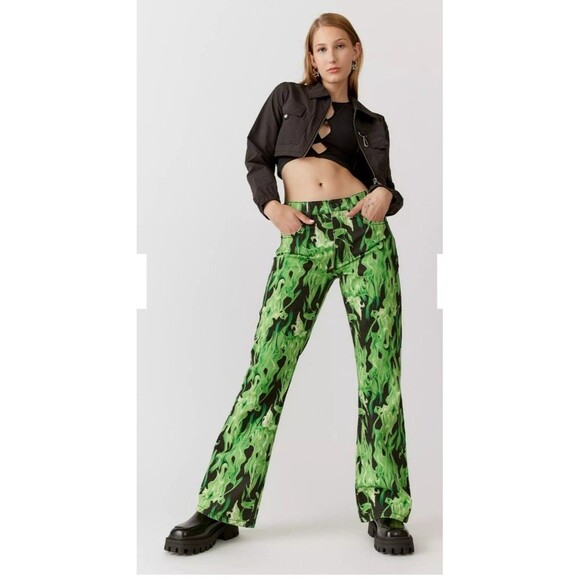 BDG ‘90s Printed Mid-Rise Bootcut Jean - Picture 1 of 7